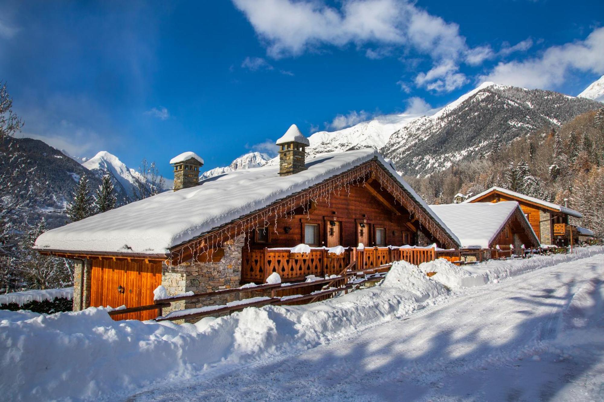 Bijoux Des Alpes - Mont Blanc Village La Salle Exterior photo
