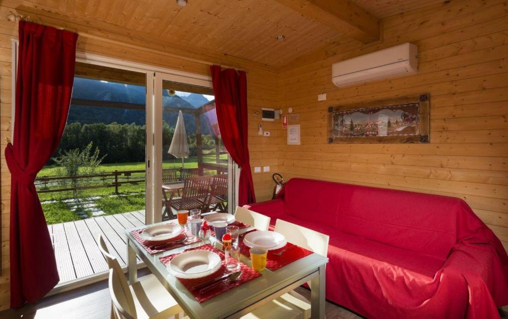 Bijoux Des Alpes - Mont Blanc Village La Salle Room photo